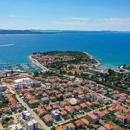 Apartment Duffys#2 *